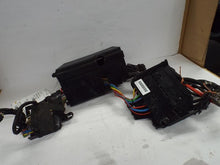Load image into Gallery viewer, Fuse Box Ford Escape 2014 - MRK427401