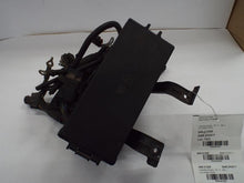 Load image into Gallery viewer, Fuse Box Ford Fusion 2010 - MRK441823