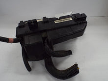 Load image into Gallery viewer, FUSE BOX Honda Odyssey 05 06 07 08 09 10 - MRK441929