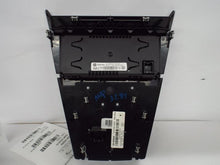 Load image into Gallery viewer, RADIO Chevrolet Equinox 2010 10 2011 11 AM FM CD - MRK442014