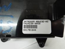 Load image into Gallery viewer, Temp Climate AC Heater Control Volvo S60 V70 2001 01 2002 02 03 04 05 06 07 - 09 - MRK442097