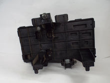 Load image into Gallery viewer, Fuse Box FORD F150 PICKUP 2006 - MRK442371