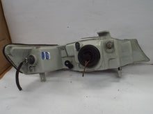 Load image into Gallery viewer, HEADLIGHT LAMP ASSEMBLY Honda Odyssey 99 00 01 02 03 04 Left - MRK442837