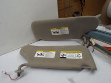 Load image into Gallery viewer, Interior Sun Visors Jeep Liberty 2005 - MRK442917