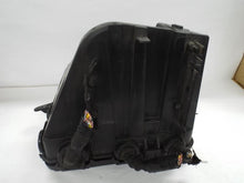 Load image into Gallery viewer, Fuse Box Cadillac CTS 2006 - MRK443691
