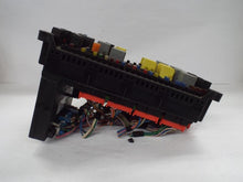 Load image into Gallery viewer, FUSE BOX ML320 ML350 ML430 ML500 ML55 98 99 00 01 02 03 04 05 - MRK443755