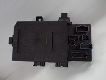 Load image into Gallery viewer, Fuse Box FORD F150 PICKUP 2008 - MRK443766