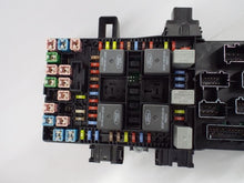 Load image into Gallery viewer, Fuse Box FORD F150 PICKUP 2008 - MRK443766
