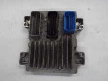 Load image into Gallery viewer, ECU ECM COMPUTER ELR Cruze Silverado 2500 Pickup Silverado 3500 11-16 - MRK443792