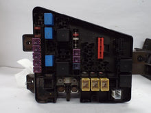Load image into Gallery viewer, FUSE BOX Hyundai Genesis 2009 09 2010 10 2011 11 - MRK444180