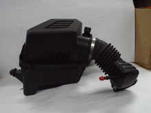 Load image into Gallery viewer, Air Cleaner Box Chevrolet Equinox 2013 - MRK444315