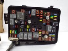 Load image into Gallery viewer, Fuse Box Chevrolet Equinox 2013 - MRK444340