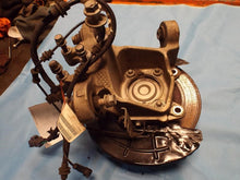 Load image into Gallery viewer, Rear Hub With Spindle Mercedes-Benz 200 2016 - MRK444534