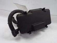 Load image into Gallery viewer, FUSE BOX Honda Element 03 04 05 06 07 08 - MRK444579