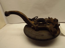 Load image into Gallery viewer, Front Spindle Knuckle Lincoln Navigator 2012 - MRK451271