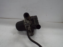 Load image into Gallery viewer, AIR INJECTION PUMP SMOG Sequoia Tundra 2005 05 2006 06 2007 07 08 09 - MRK451607