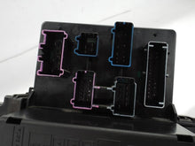 Load image into Gallery viewer, Fuse Box FORD F150 PICKUP 2004 - MRK451844