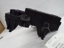 Load image into Gallery viewer, Fuse Box FORD F150 PICKUP 2004 - MRK451844