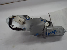 Load image into Gallery viewer, REAR WIPER MOTOR Pathfinder 2005 05 2006 06 2007 07 08 09 10 11 12 - MRK452564