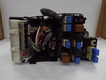 Load image into Gallery viewer, FUSE BOX Nissan Pathfinder 2008 08 - MRK452565