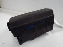 Load image into Gallery viewer, Fuse Box Buick Lacrosse 2013 - MRK452769