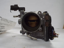 Load image into Gallery viewer, THROTTLE BODY Forester Impreza 9-2X Legacy 2005 05 - MRK452912