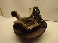 Load image into Gallery viewer, Rear Hub With Spindle Ford Edge 2019 - MRK453058