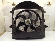 Load image into Gallery viewer, RADIATOR FAN ASSEMBLY Grand Cherokee 2002 02 2003 03 2004 04 4.0L - MRK453313