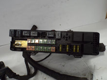 Load image into Gallery viewer, Fuse Box Chrysler 300M 2000 - MRK453519