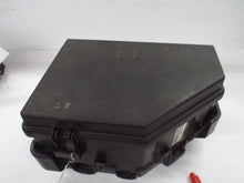 Load image into Gallery viewer, Fuse Box Chevrolet Traverse 2012 - MRK453710