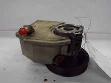 Load image into Gallery viewer, Power Steering Pump Jeep Liberty 2003 - MRK453827
