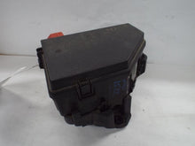 Load image into Gallery viewer, Fuse Box Cadillac SRX 2009 - MRK453930