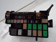 Load image into Gallery viewer, Fuse Box Kia Soul 2013 - MRK453975