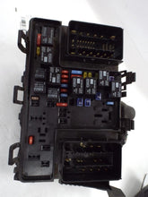 Load image into Gallery viewer, Fuse Box Ford Fusion 2014 - MRK454144