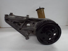 Load image into Gallery viewer, POWER STEERING PUMP Bronco F100 F250 78 79 - 94 95 96 - MRK454765