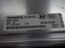 Load image into Gallery viewer, ECU ECM COMPUTER Santa Fe 2004 04 2.7L - MRK454786