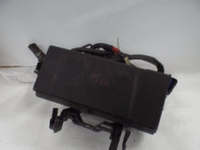 Load image into Gallery viewer, Fuse Box Ford Taurus 2011 - MRK454947