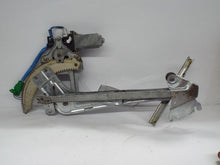 Load image into Gallery viewer, FRONT WINDOW REGULATOR Subaru Forester 03 04 - 08 right - MRK455020