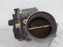 Load image into Gallery viewer, THROTTLE BODY Escaldes Silverado Tahoe Hummer Sierra 2500 Pickup 2009 09 10 11 - MRK455406