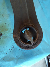 Load image into Gallery viewer, REAR HUB WITH SPINDLE Mazda 3 10 11 12 13 Left - MRK457154