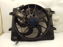 Load image into Gallery viewer, RADIATOR FAN ASSEMBLY Maruader Crown Victoria Grand Marquis 2003 03 04 05 - MRK457302