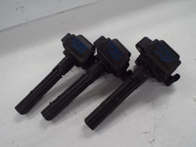 Load image into Gallery viewer, IGNITION COIL Avalon Camry Sienna 96 97 98 99 00 - 03 - MRK457374