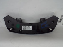 Load image into Gallery viewer, Temperature Controls Chevrolet Cruze 2017 - MRK457584