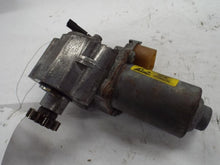 Load image into Gallery viewer, TRANSFER CASE ACTUATOR MOTOR 325ci 325i 328i 330ci 330i 330xi 335i 06-13 - MRK457831