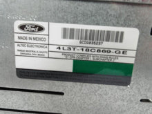 Load image into Gallery viewer, Radio FORD F150 PICKUP 2004 - MRK458314
