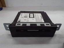 Load image into Gallery viewer, RADIO DISC PLAYER Escalade Escalade ESV SRX Silverado 1500 Pickup 14-15 - MRK458342