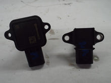 Load image into Gallery viewer, Mass Air Flow Sensor Meter MAF 135i 335i 528i 535i 535i Gt 640I 10-17 - MRK458420