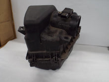 Load image into Gallery viewer, AIR CLEANER BOX Toyota Rav4 06 07 08 09 10 11 12 - MRK458440