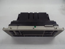 Load image into Gallery viewer, Temperature Controls LINCOLN LS 2004 - MRK458726