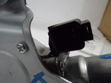 Load image into Gallery viewer, Rear Wiper Motor Kia Soul 2014 - MRK458848